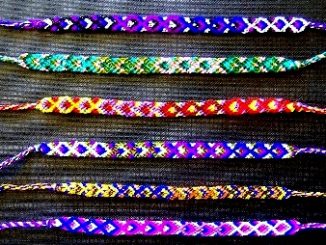 MINI Bracelets bresiliens des annees_80